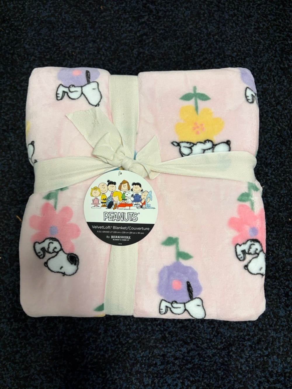 Peanuts Pink Snoopy Queen Blanket